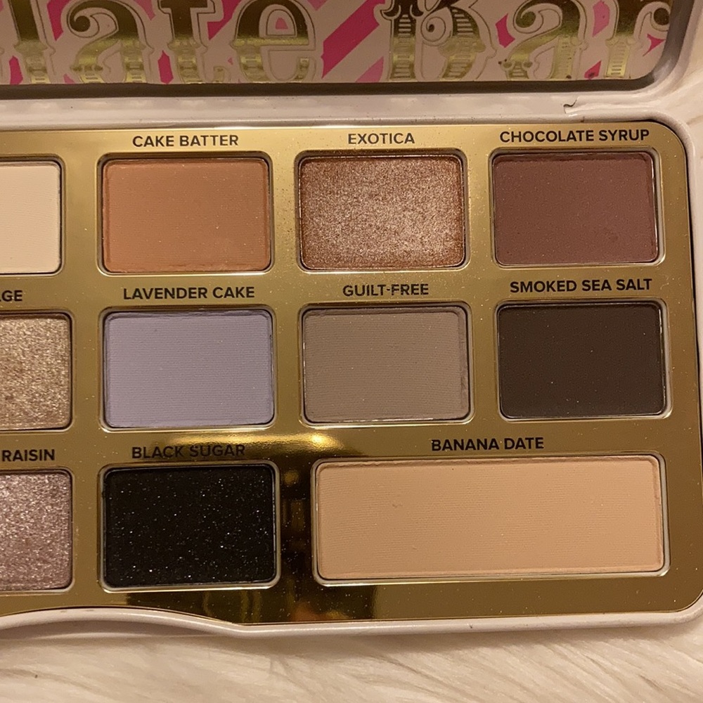 Too Faced White Chocolate Bar Eyeshadow Palette - Picture 8 of 8